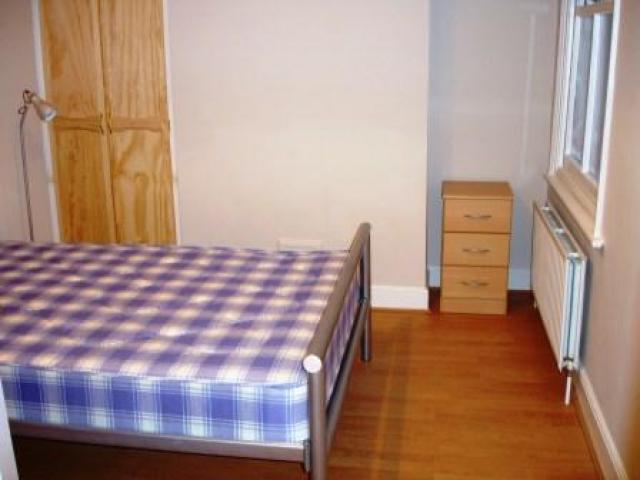 			2 Bedroom, 1 bath, 1 reception Flat			 Riffel Road, WILLESDEN GREEN